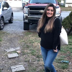 Meet your Posher, Sophia